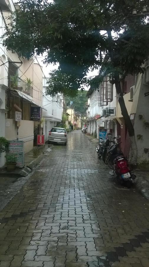 Hotel Spice Holidays Kochi Exterior foto