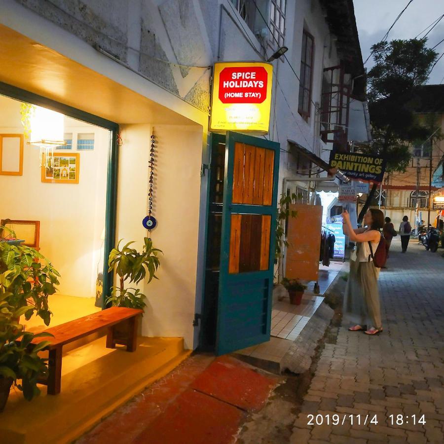 Hotel Spice Holidays Kochi Exterior foto